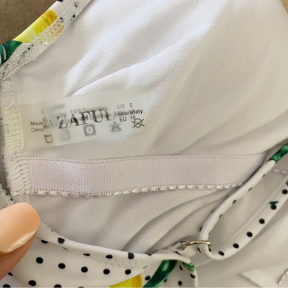 Zaful Lemon Print One-Piece Swimsuit Limoncello - Picture 7 of 7